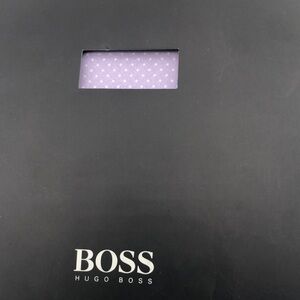 BOSS hugo boss handkechief lavender With white dots  35 X 35 Silk Made In Italy